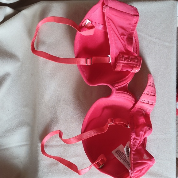 Bra - Picture 2 of 5